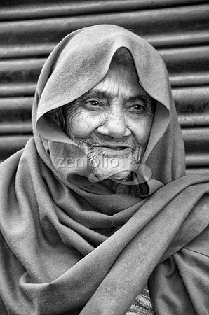 Old Woman Agra